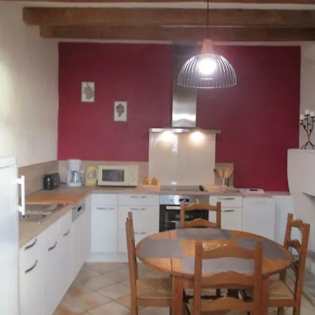 Logis De Bois Roche Hébergement de vacances *