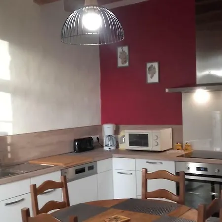 Hébergement de vacances Logis De Bois Roche *