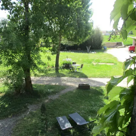 Logis De Bois Roche بيت للعطل Saint-Bonnet-sur-Gironde