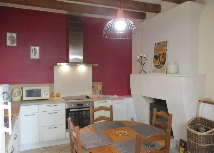 Logis De Bois Roche Holiday home Saint-Bonnet-sur-Gironde