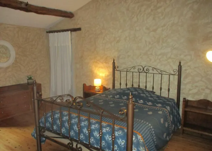 Logis De Bois Roche Holiday home Saint-Bonnet-sur-Gironde