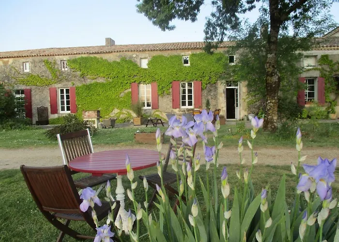 Logis De Bois Roche Holiday home