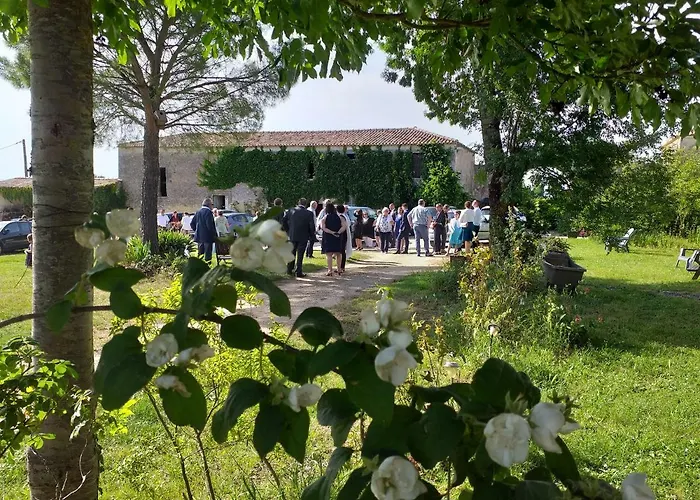 Holiday home Logis De Bois Roche